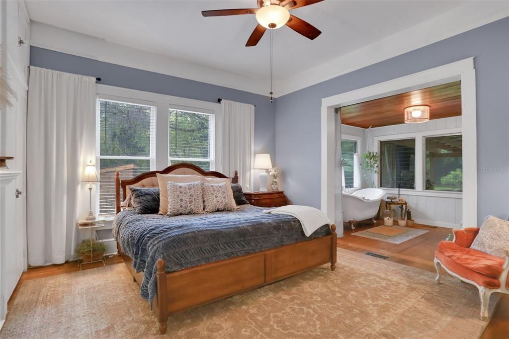 待售: $746,000 (5 贝兹, 2 浴室, 2930 平方英尺)