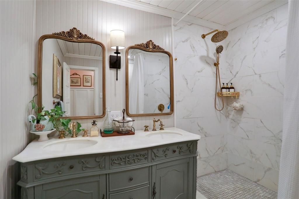 待售: $746,000 (5 贝兹, 2 浴室, 2930 平方英尺)