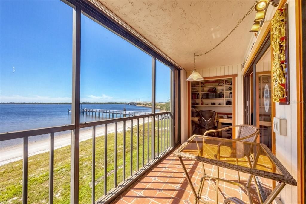 Activo con contrato: $199,000 (2 camas, 2 baños, 1150 Pies cuadrados)