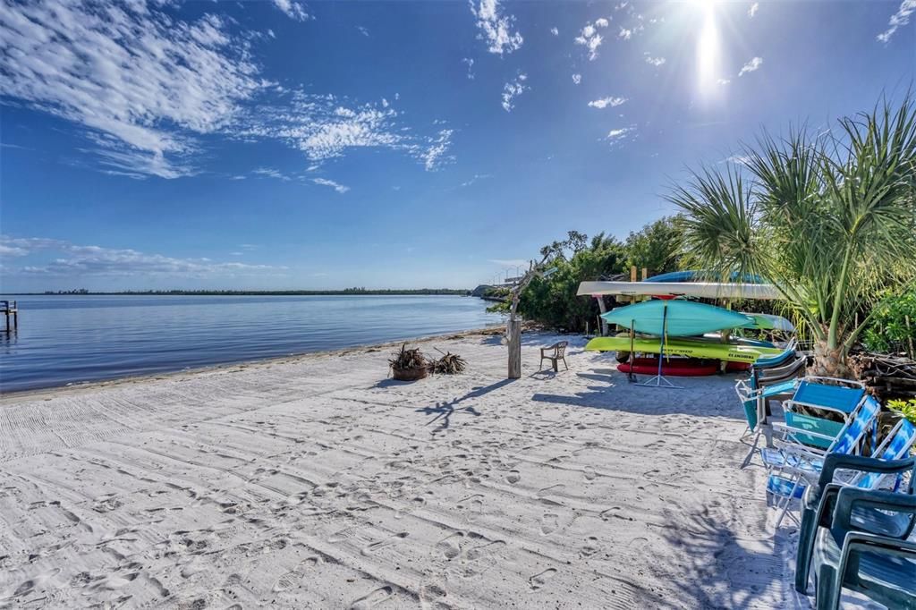 Activo con contrato: $199,000 (2 camas, 2 baños, 1150 Pies cuadrados)