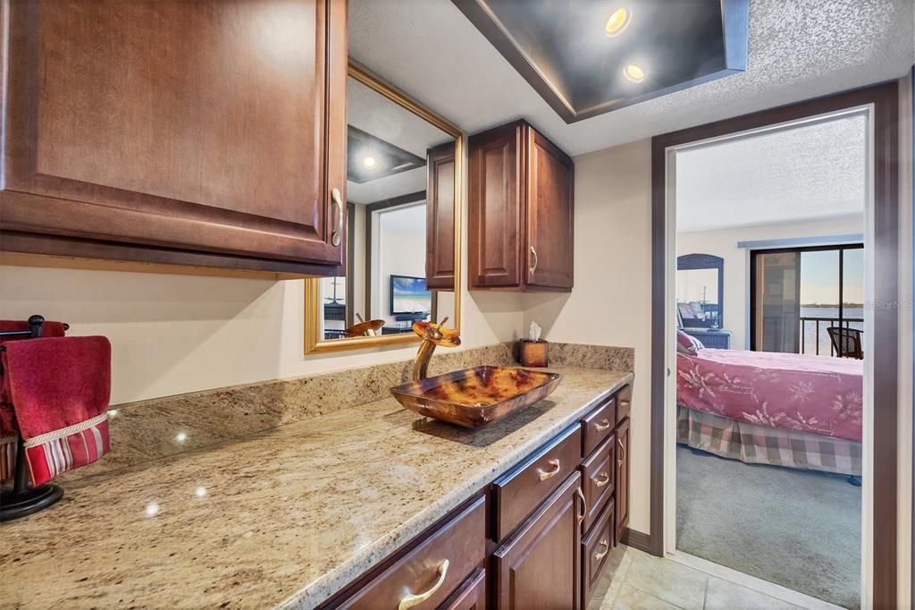 Activo con contrato: $199,000 (2 camas, 2 baños, 1150 Pies cuadrados)