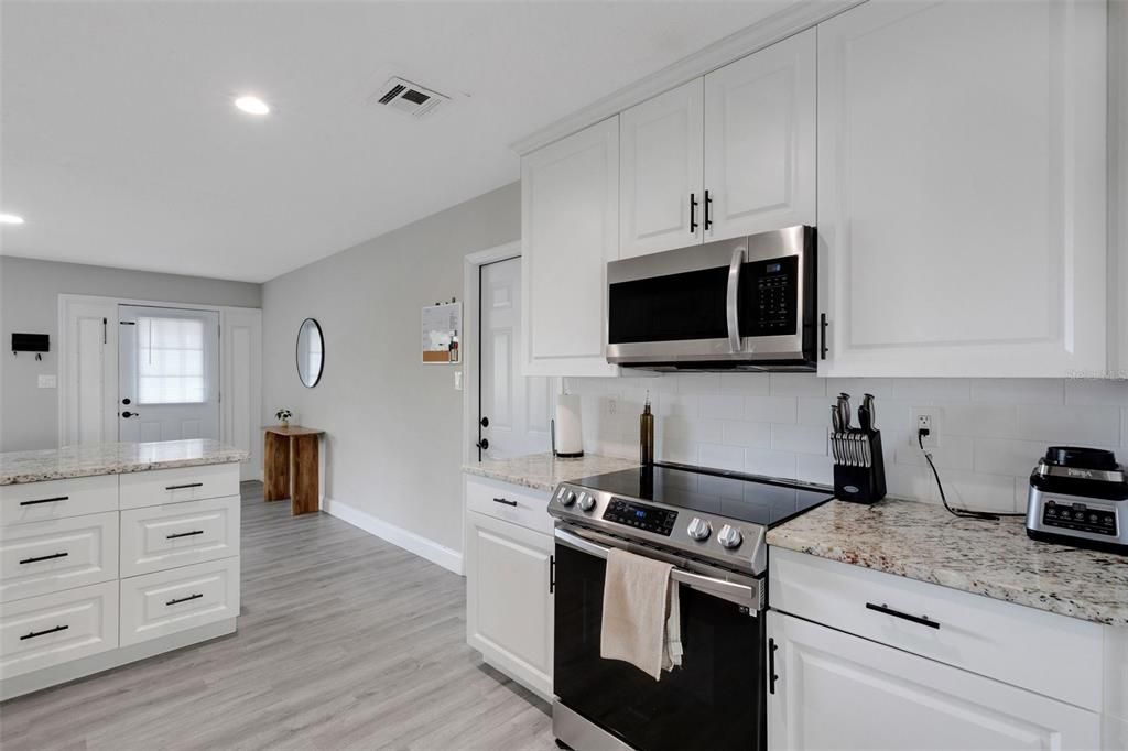 For Sale: $455,000 (4 beds, 3 baths, 2152 Square Feet)