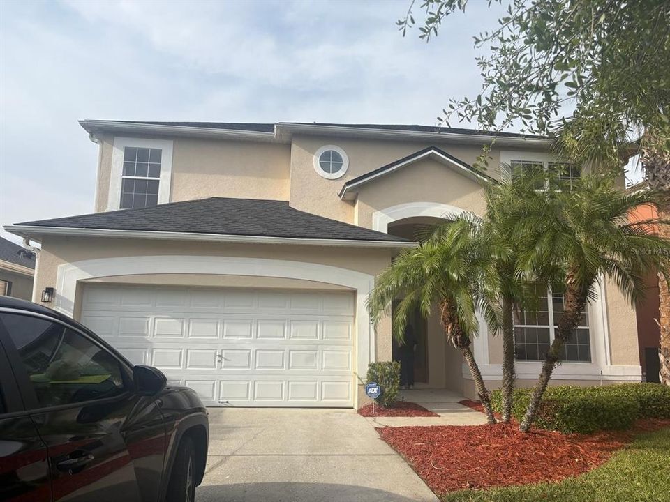 Recently Rented: $3,500 (5 beds, 3 baths, 2881 Square Feet)