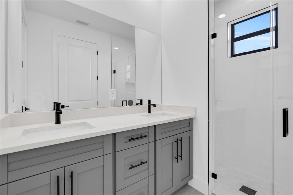 待售: $374,900 (4 贝兹, 3 浴室, 1774 平方英尺)