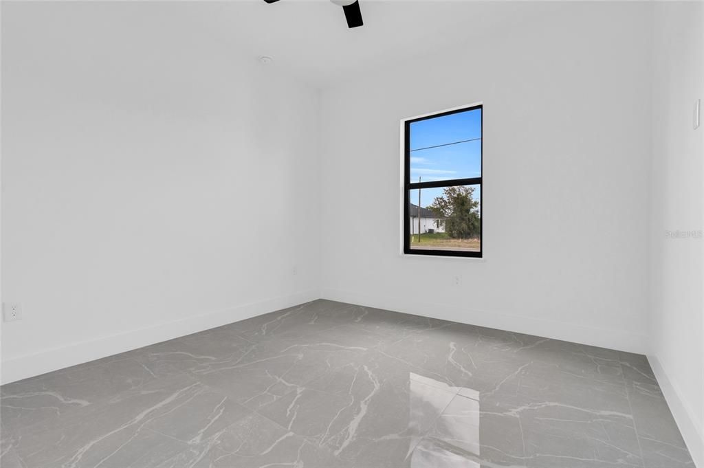 待售: $374,900 (4 贝兹, 3 浴室, 1774 平方英尺)