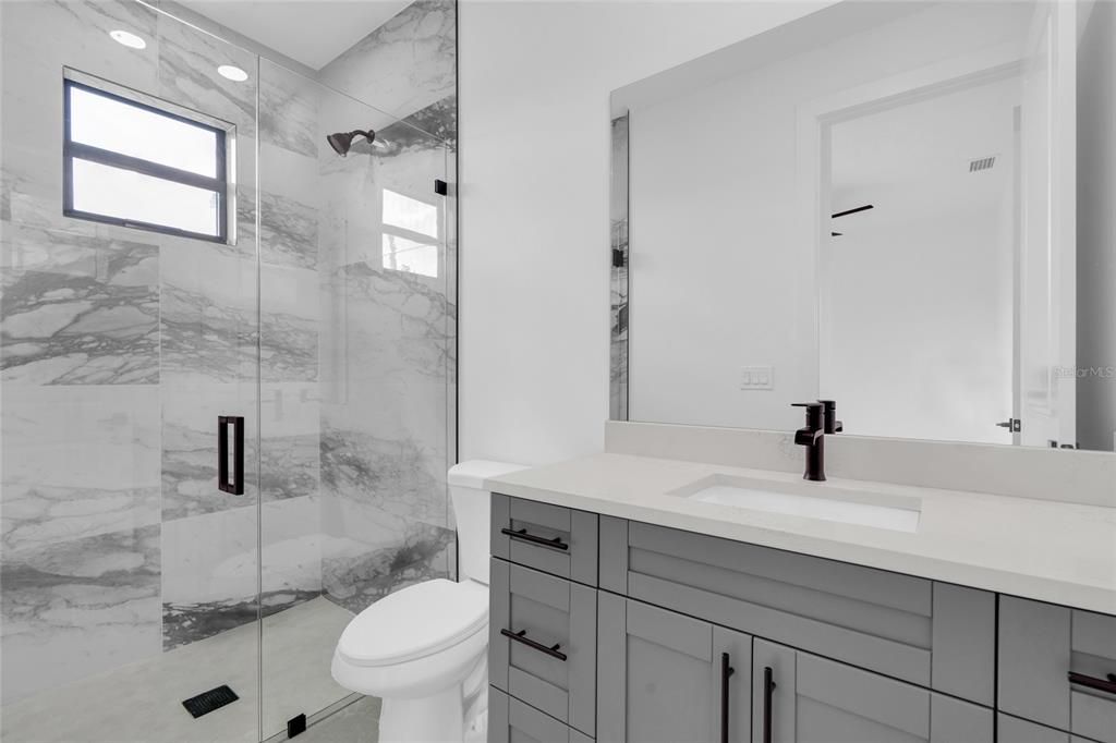 待售: $374,900 (4 贝兹, 3 浴室, 1774 平方英尺)