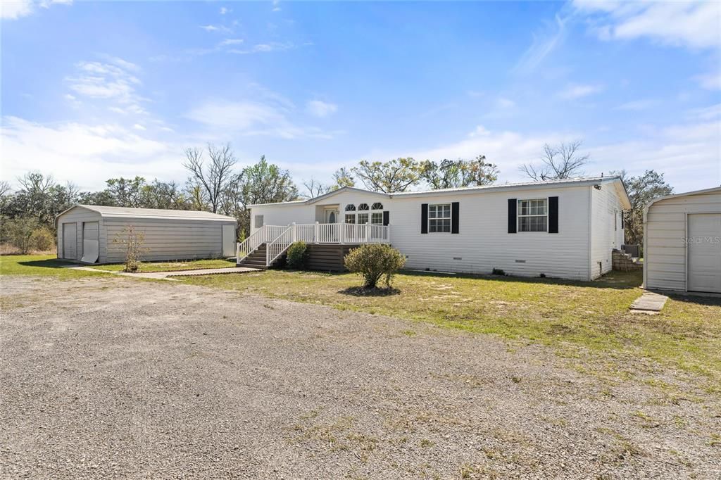 En Venta: $369,900 (4 camas, 3 baños, 2381 Pies cuadrados)
