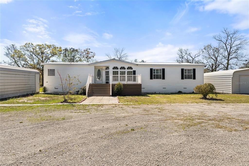 En Venta: $369,900 (4 camas, 3 baños, 2381 Pies cuadrados)