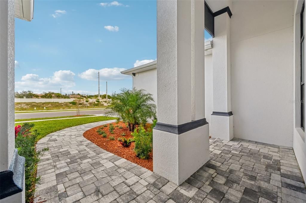 En Venta: $879,000 (4 camas, 3 baños, 2357 Pies cuadrados)