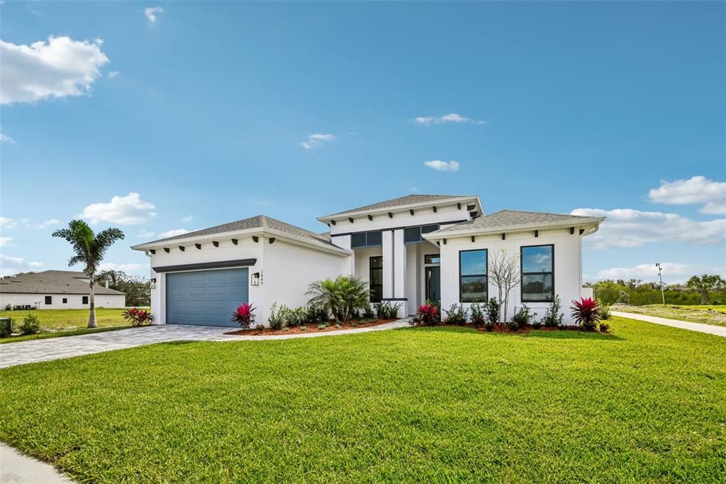 En Venta: $879,000 (4 camas, 3 baños, 2357 Pies cuadrados)