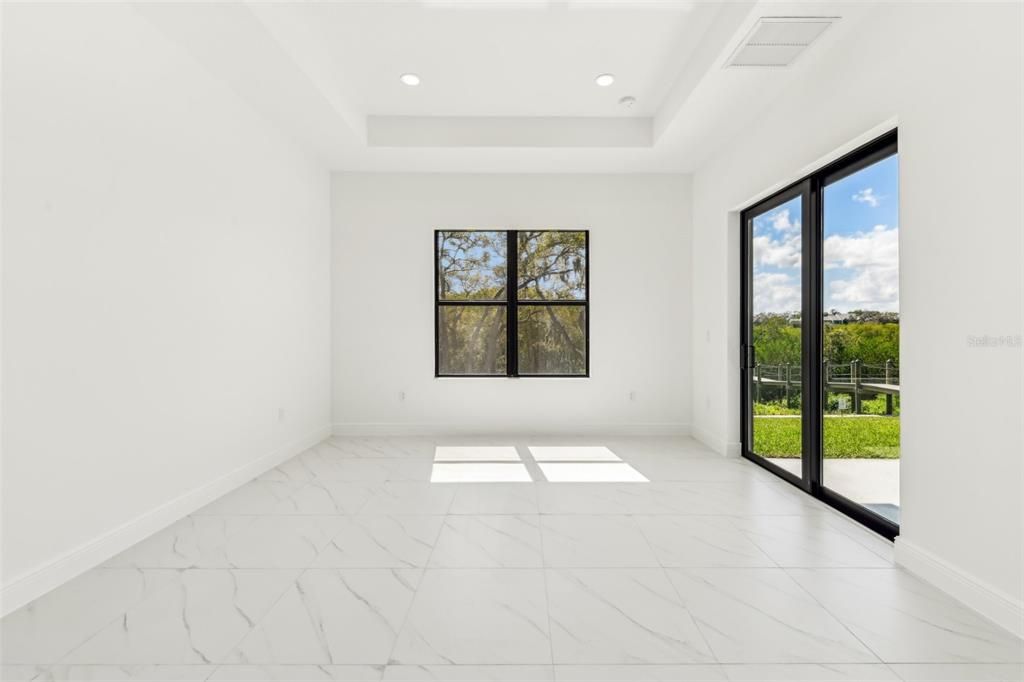 En Venta: $879,000 (4 camas, 3 baños, 2357 Pies cuadrados)