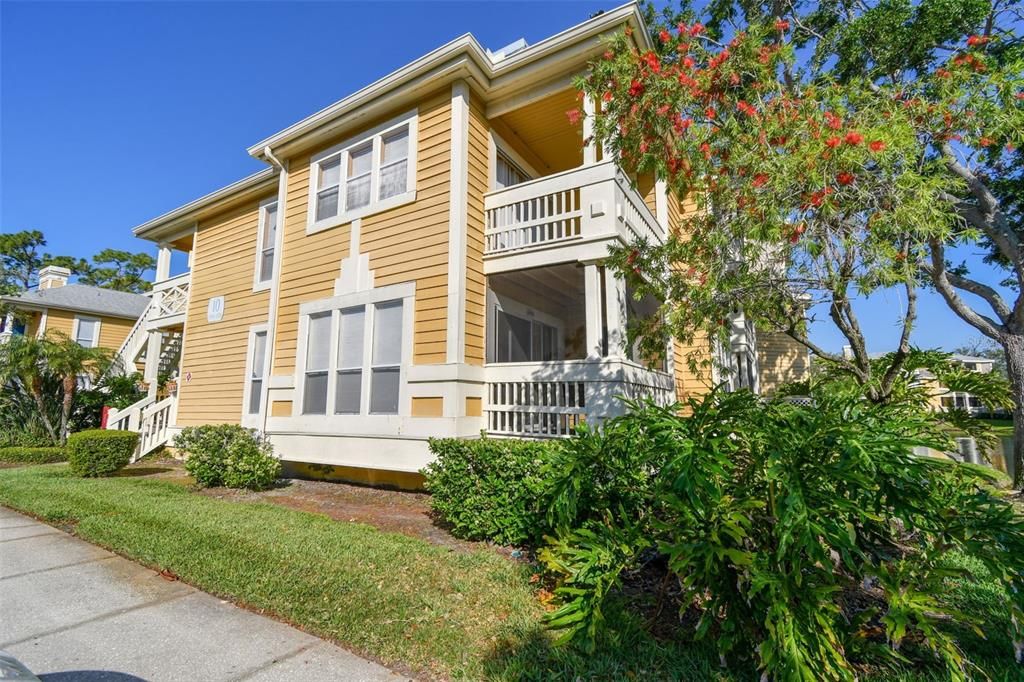 Recently Sold: $259,900 (3 beds, 2 baths, 1058 Square Feet)