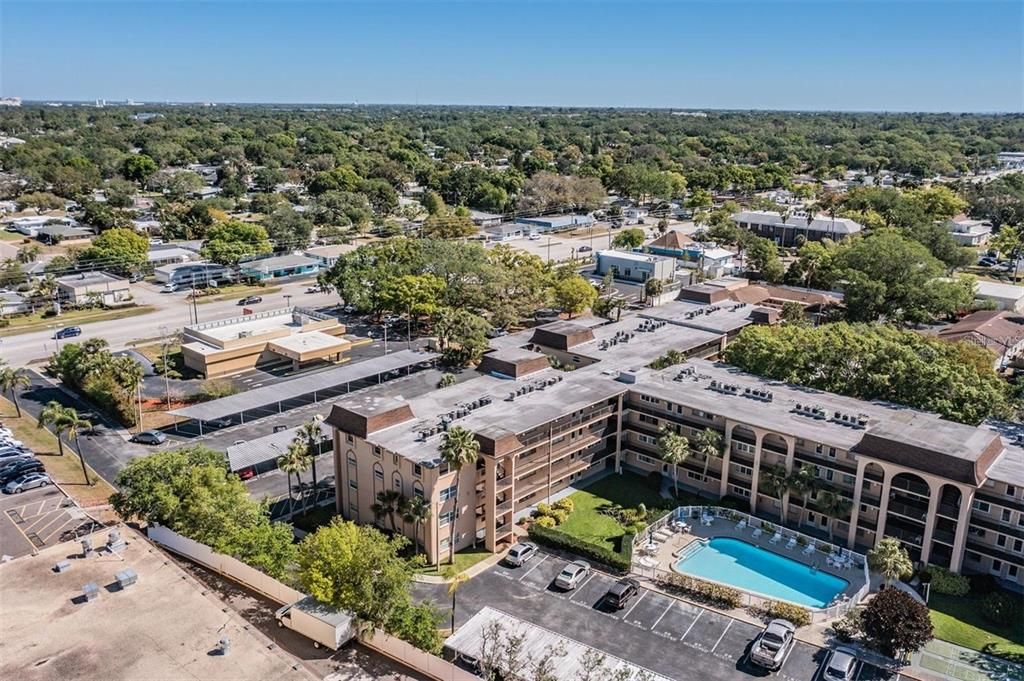 出租: $1,700 (2 贝兹, 2 浴室, 835 平方英尺)