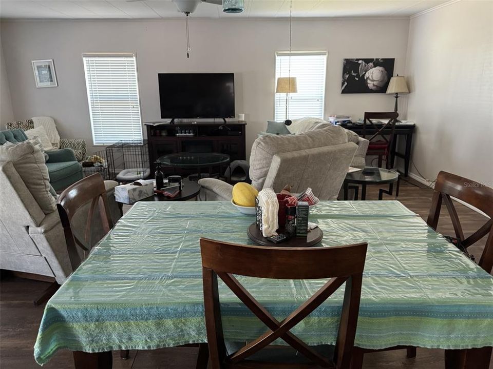 For Sale: $130,000 (2 beds, 2 baths, 1032 Square Feet)