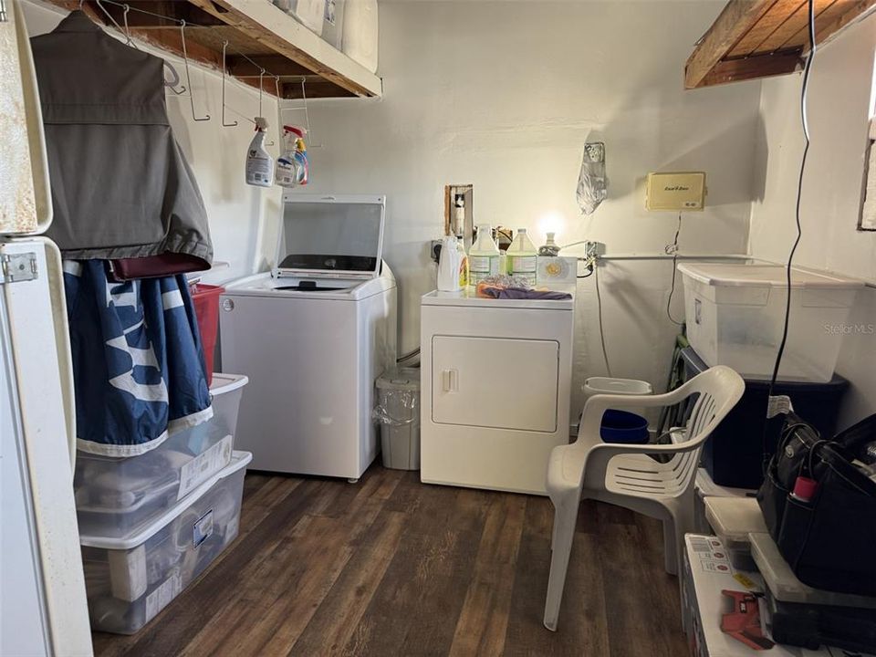 For Sale: $130,000 (2 beds, 2 baths, 1032 Square Feet)