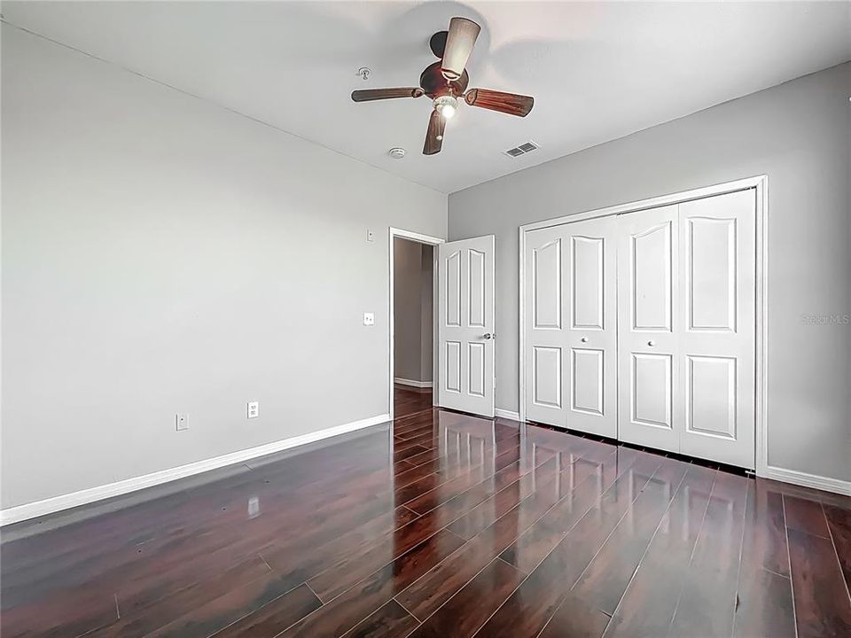 For Sale: $229,000 (4 beds, 2 baths, 1313 Square Feet)