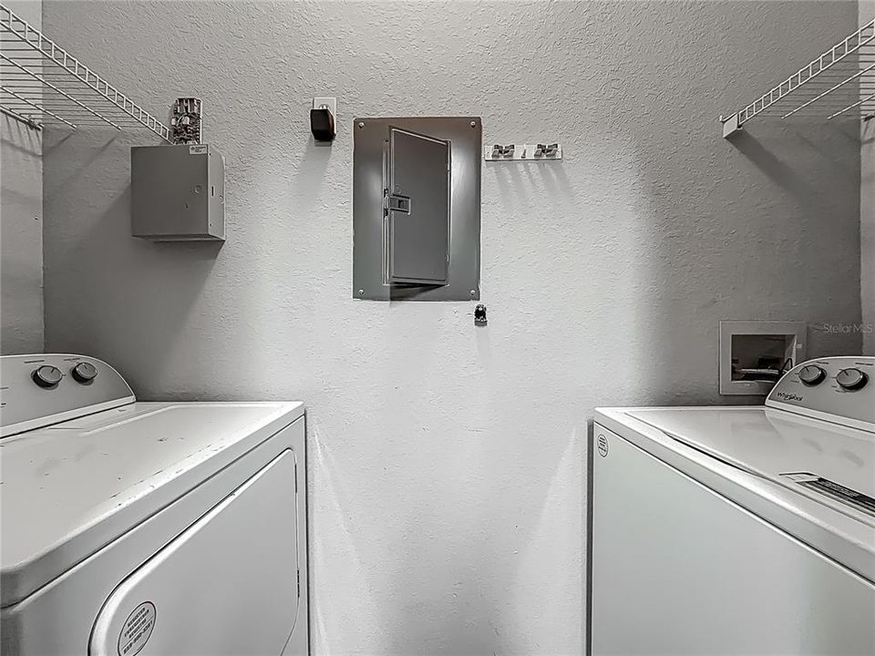 For Sale: $229,000 (4 beds, 2 baths, 1313 Square Feet)