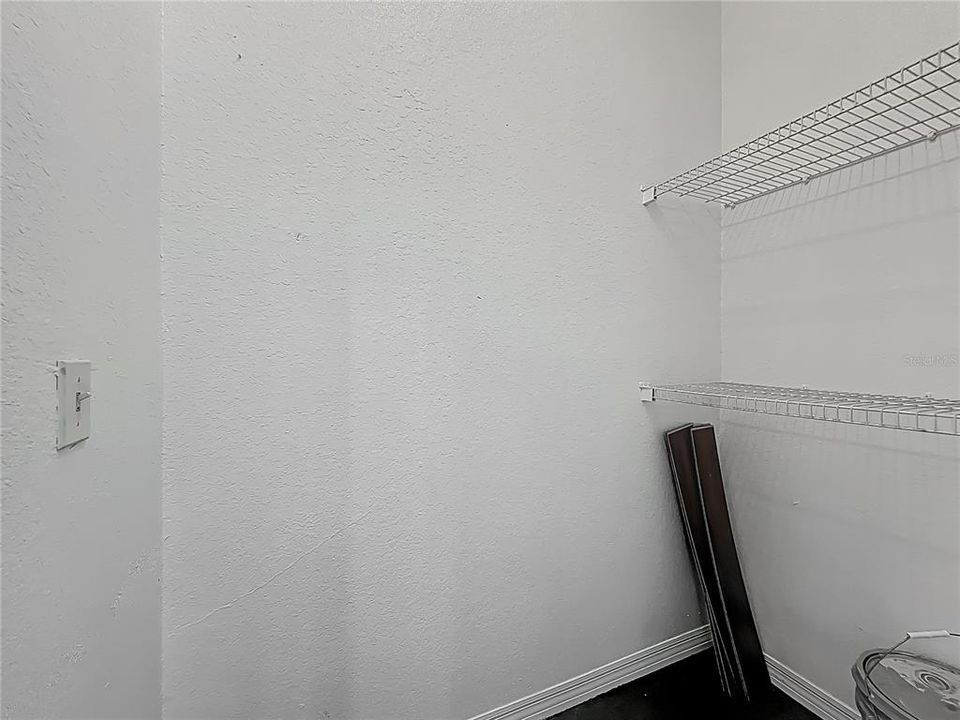 For Sale: $229,000 (4 beds, 2 baths, 1313 Square Feet)