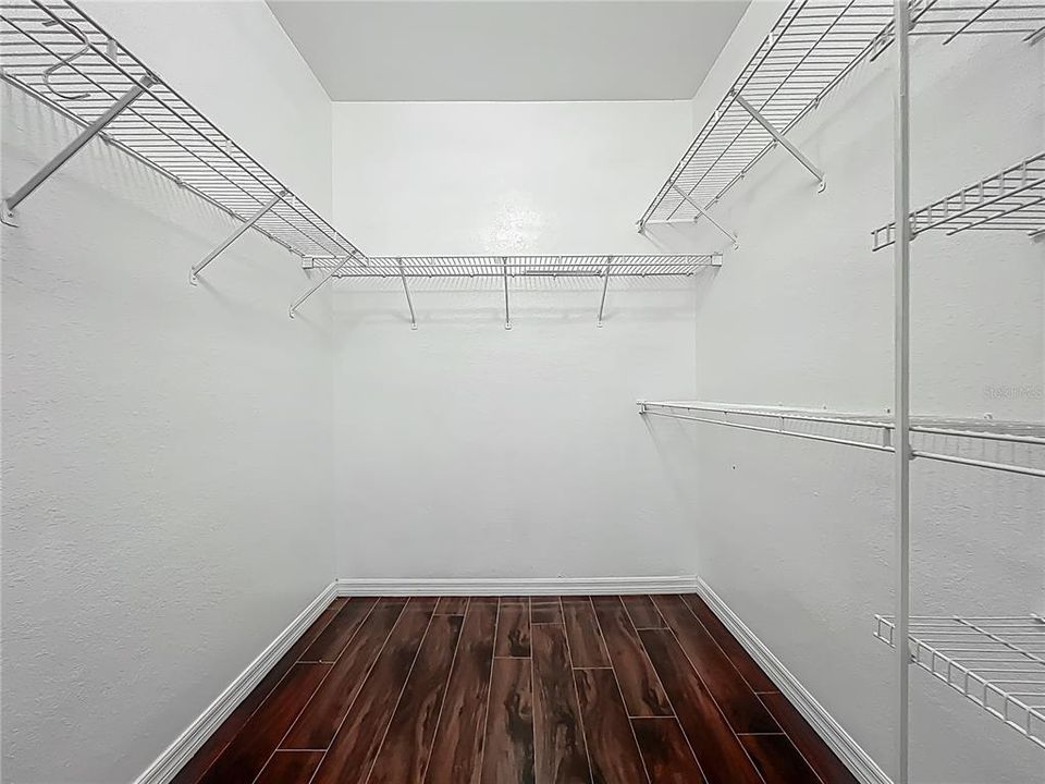 For Sale: $229,000 (4 beds, 2 baths, 1313 Square Feet)