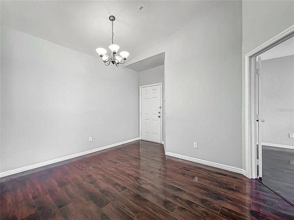 For Sale: $229,000 (4 beds, 2 baths, 1313 Square Feet)