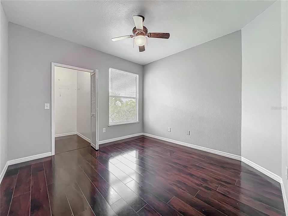 For Sale: $229,000 (4 beds, 2 baths, 1313 Square Feet)