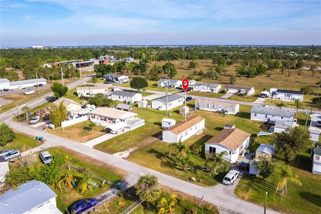 For Sale: $139,000 (2 beds, 2 baths, 896 Square Feet)