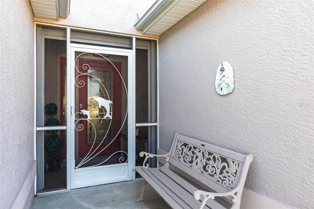 For Sale: $299,900 (2 beds, 2 baths, 1389 Square Feet)