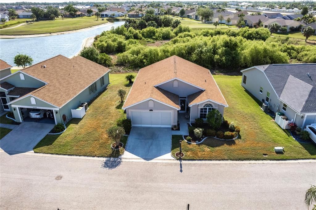 For Sale: $299,900 (2 beds, 2 baths, 1389 Square Feet)