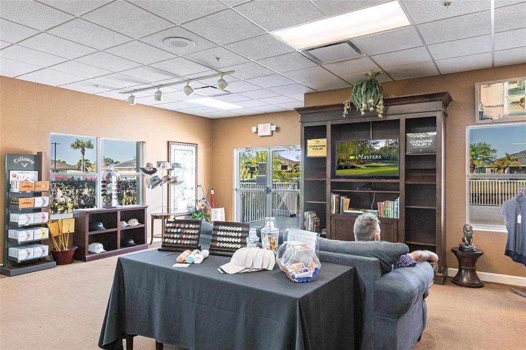 For Sale: $299,900 (2 beds, 2 baths, 1389 Square Feet)