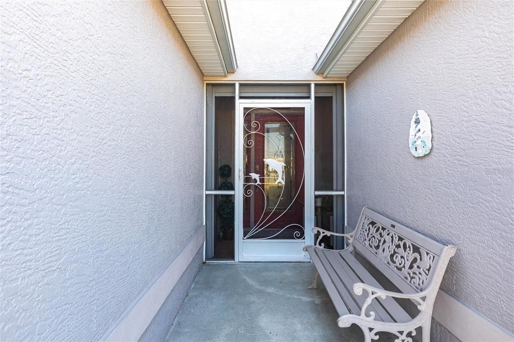 For Sale: $299,900 (2 beds, 2 baths, 1389 Square Feet)