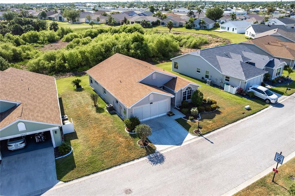 For Sale: $299,900 (2 beds, 2 baths, 1389 Square Feet)