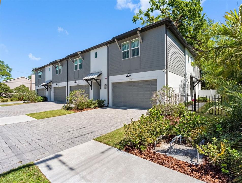 最近售出: $805,000 (3 贝兹, 3 浴室, 2264 平方英尺)