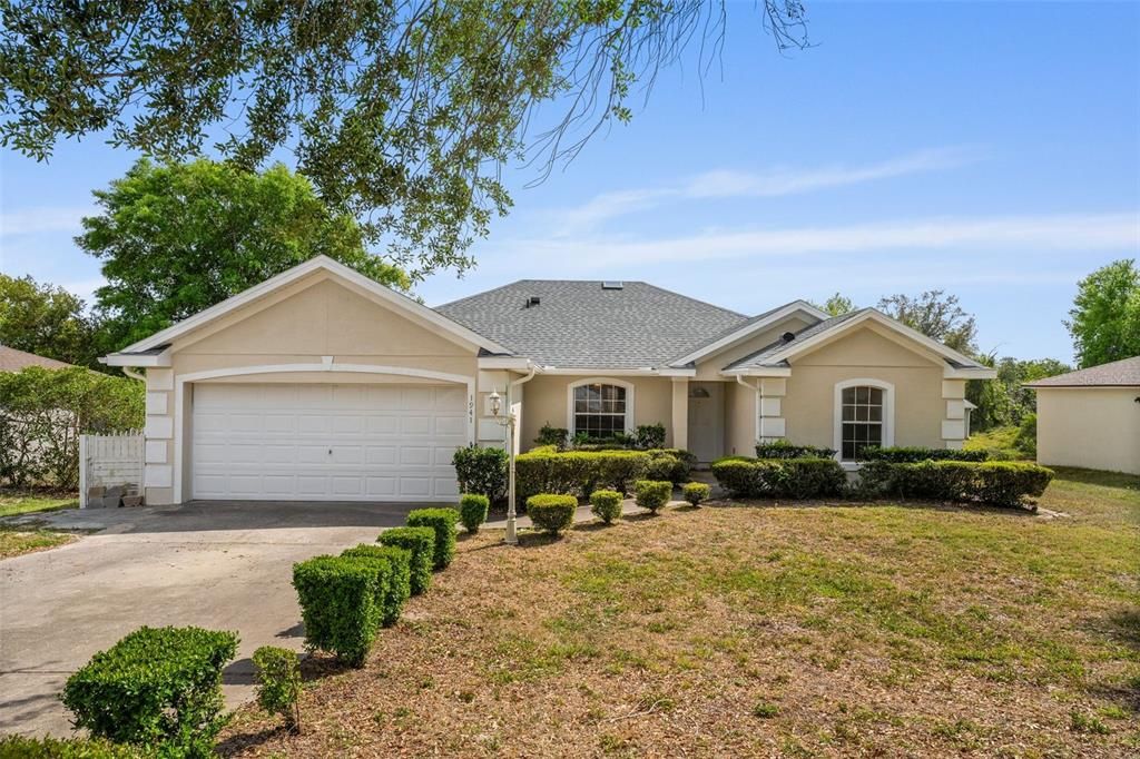 Recently Sold: $315,000 (4 beds, 2 baths, 1747 Square Feet)