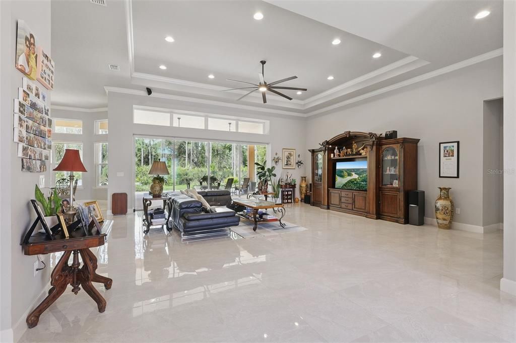 For Sale: $1,175,000 (5 beds, 4 baths, 3237 Square Feet)