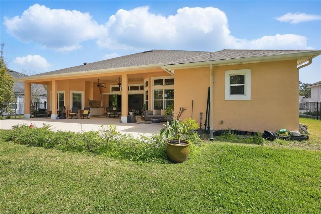 For Sale: $1,175,000 (5 beds, 4 baths, 3237 Square Feet)