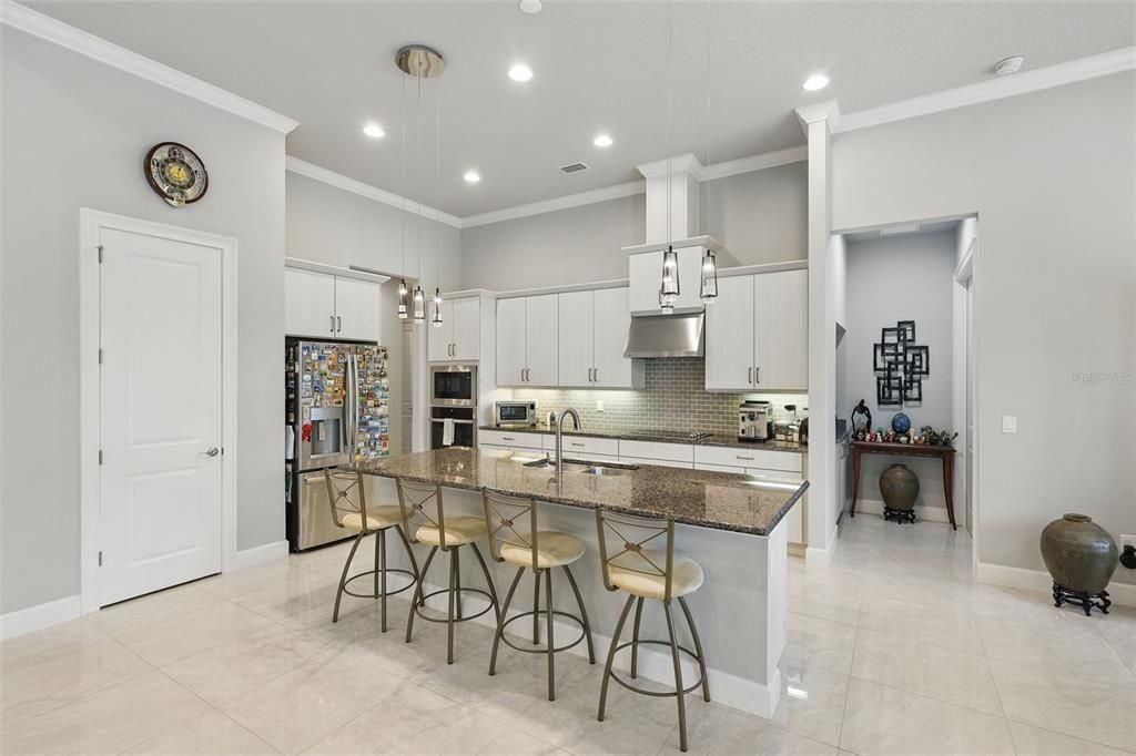 For Sale: $1,175,000 (5 beds, 4 baths, 3237 Square Feet)