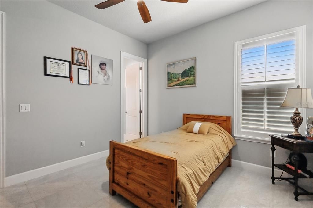 For Sale: $1,175,000 (5 beds, 4 baths, 3237 Square Feet)