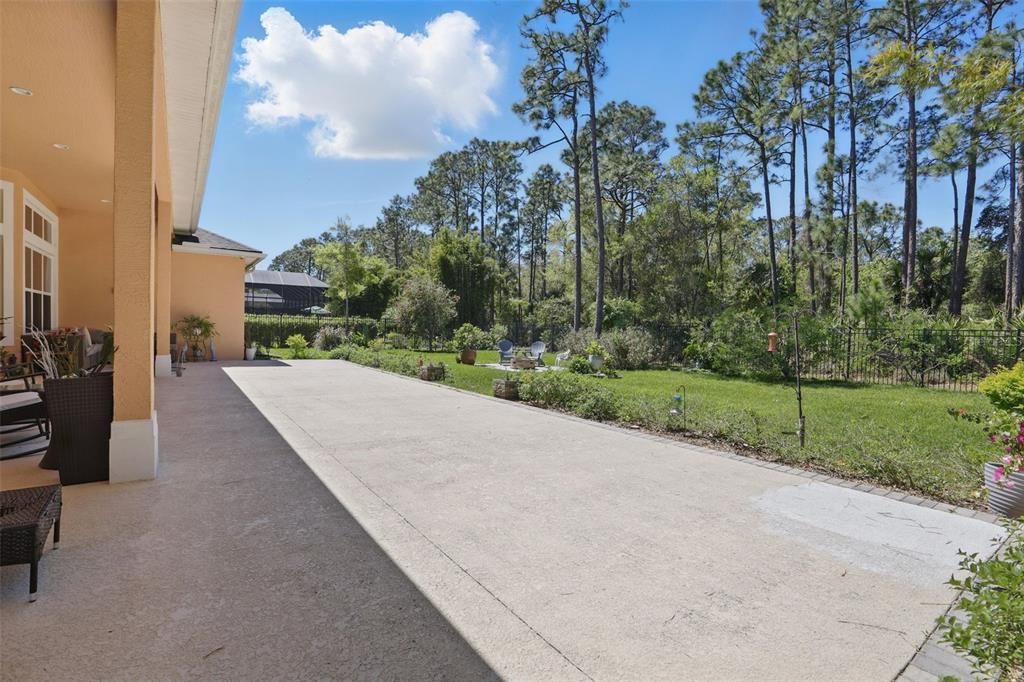 For Sale: $1,175,000 (5 beds, 4 baths, 3237 Square Feet)