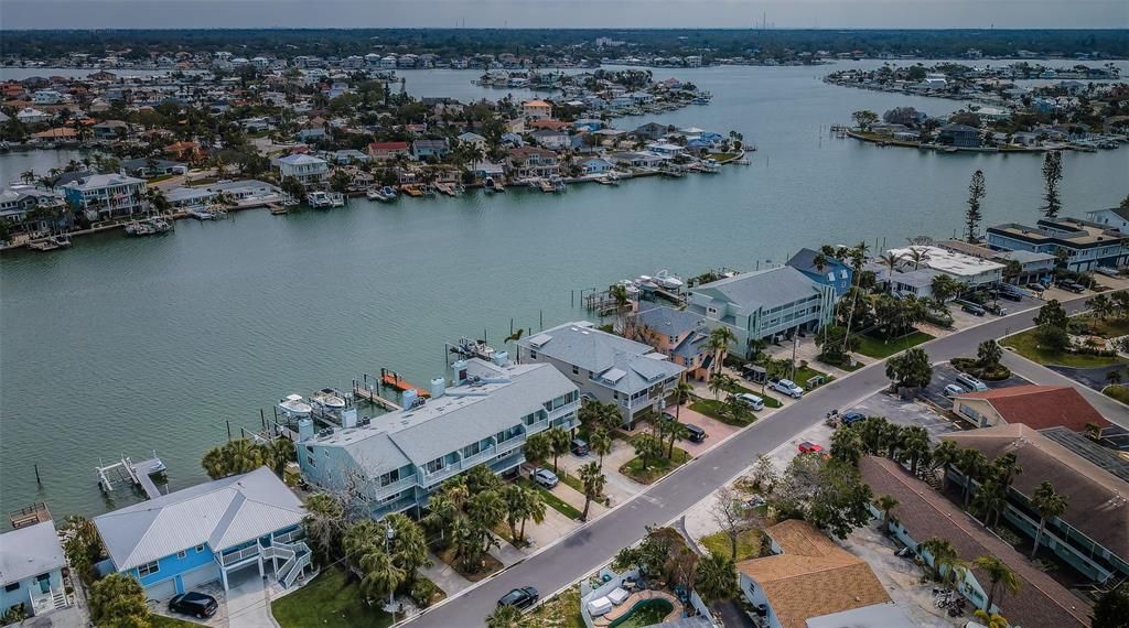 待售: $799,000 (2 贝兹, 3 浴室, 1330 平方英尺)