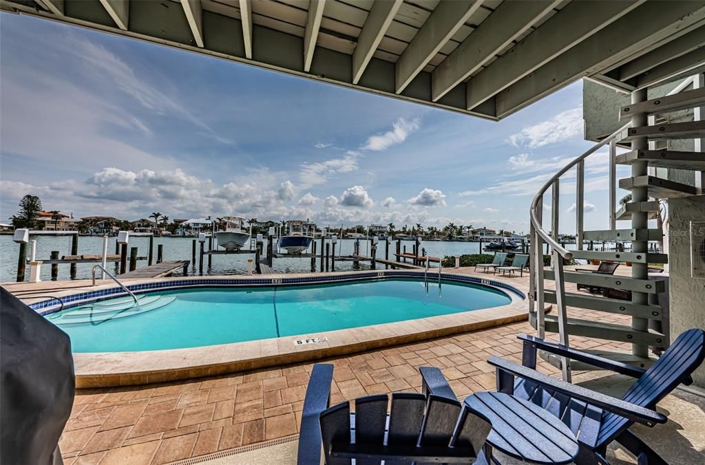 待售: $799,000 (2 贝兹, 3 浴室, 1330 平方英尺)