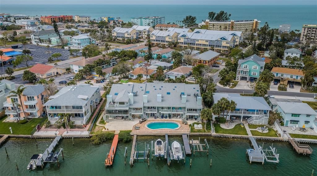 待售: $799,000 (2 贝兹, 3 浴室, 1330 平方英尺)