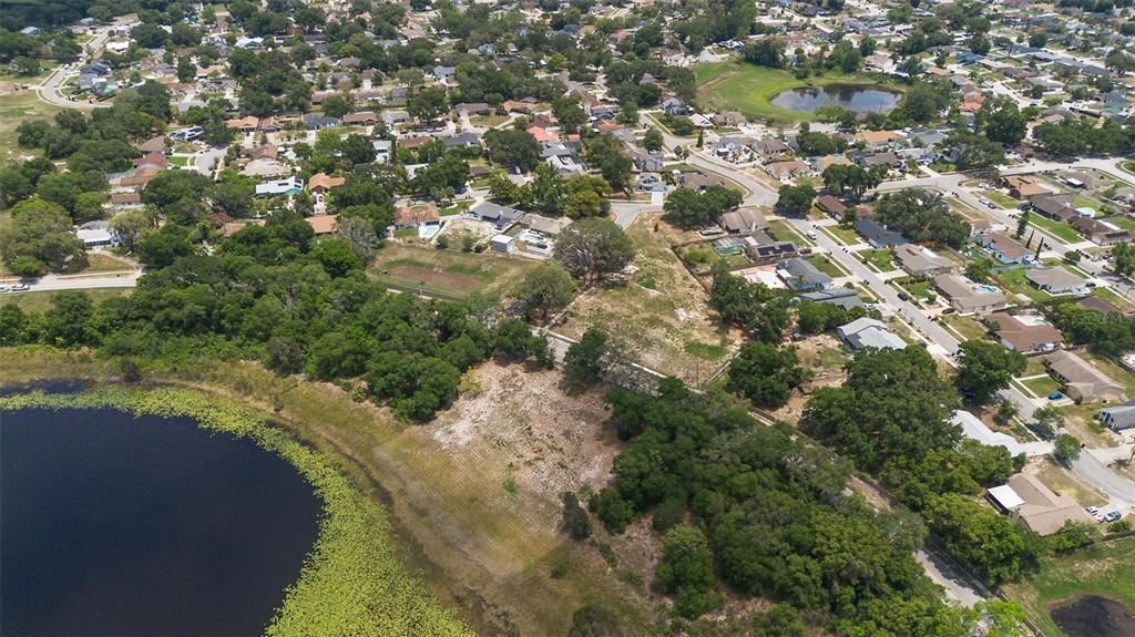 Под контрактом: $395,000 (2.78 acres)