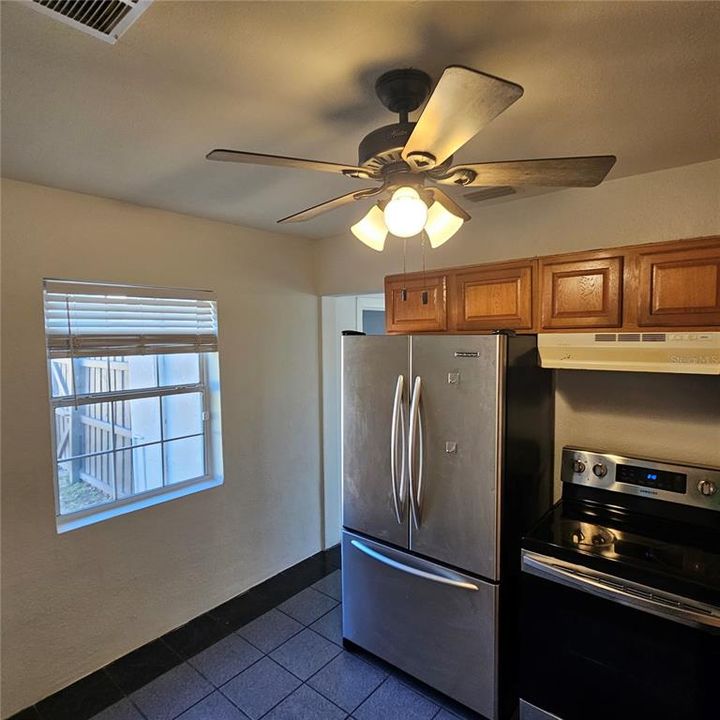 Activo con contrato: $2,000 (3 camas, 2 baños, 1152 Pies cuadrados)