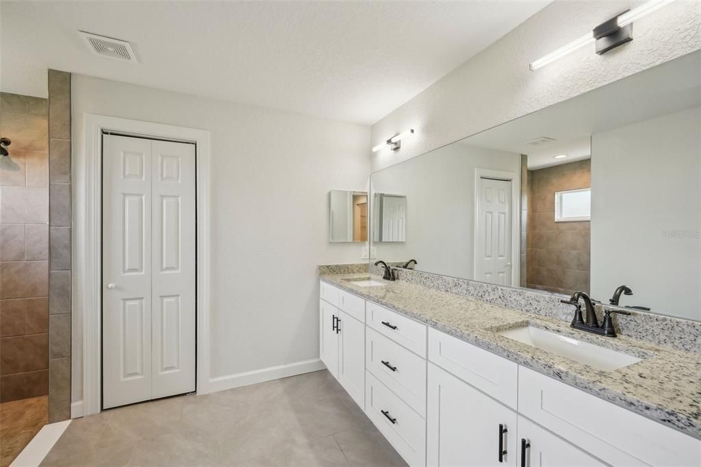 For Sale: $379,900 (3 beds, 2 baths, 1745 Square Feet)