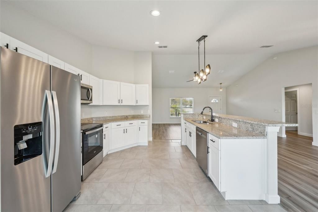 For Sale: $379,900 (3 beds, 2 baths, 1745 Square Feet)