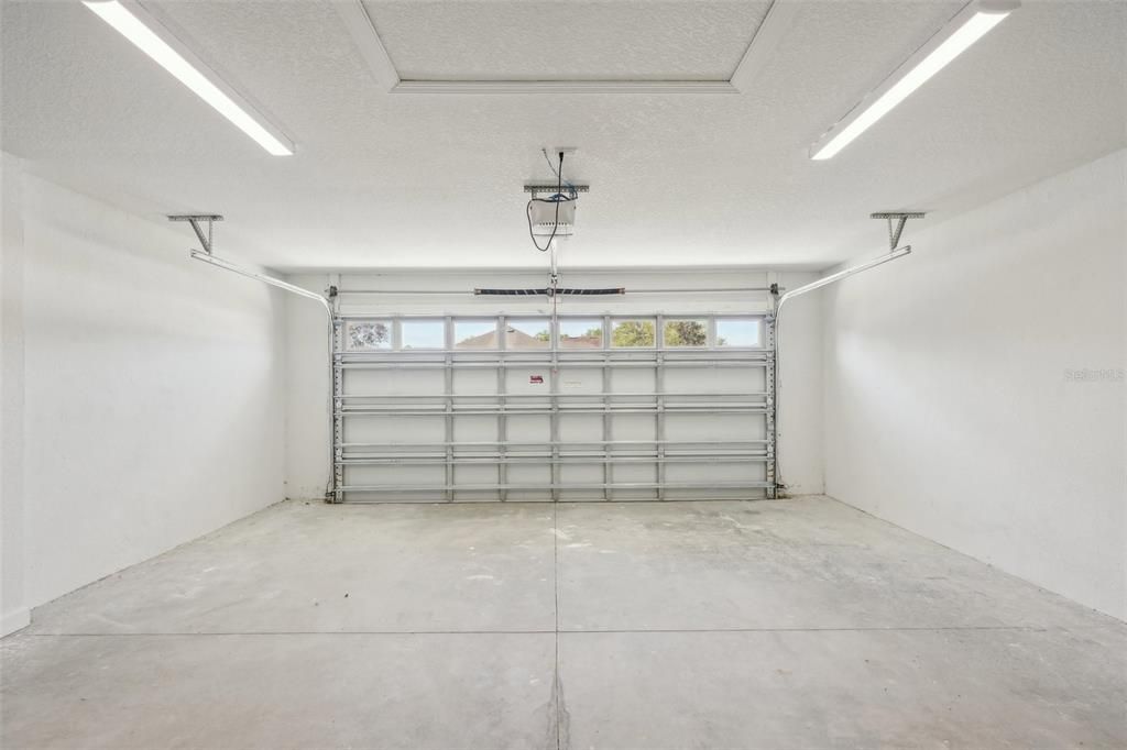 For Sale: $379,900 (3 beds, 2 baths, 1745 Square Feet)