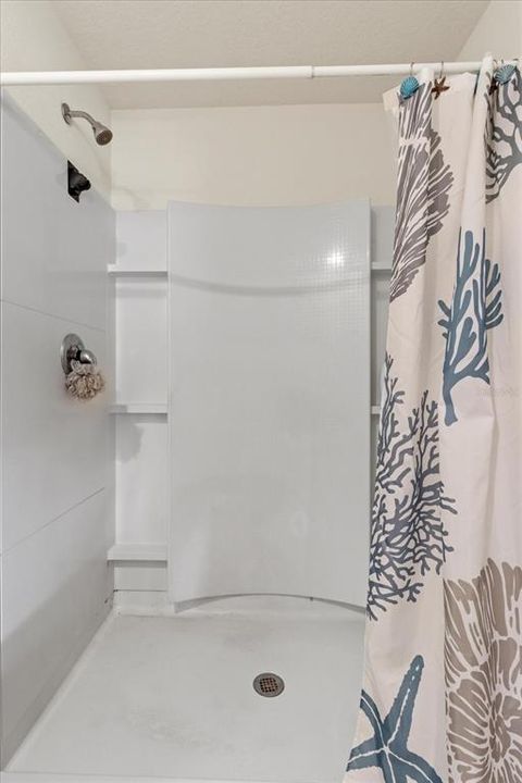 待售: $395,000 (5 贝兹, 3 浴室, 2447 平方英尺)