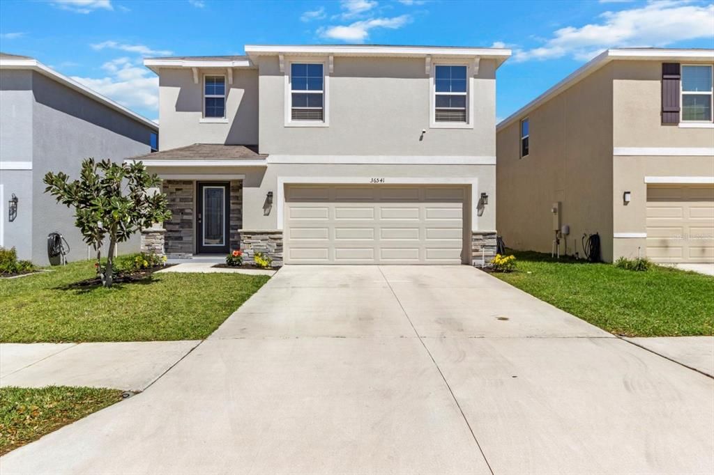 待售: $395,000 (5 贝兹, 3 浴室, 2447 平方英尺)