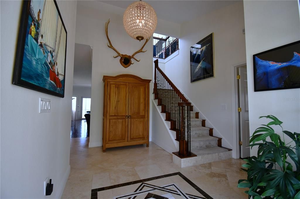 出租: $8,500 (3 贝兹, 2 浴室, 2574 平方英尺)