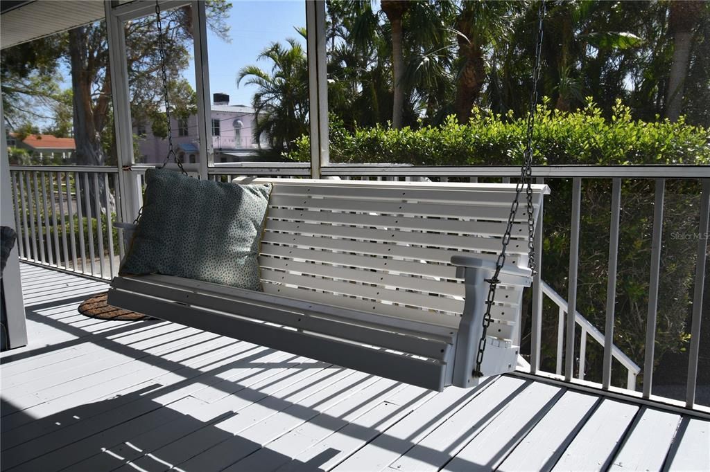 出租: $8,500 (3 贝兹, 2 浴室, 2574 平方英尺)